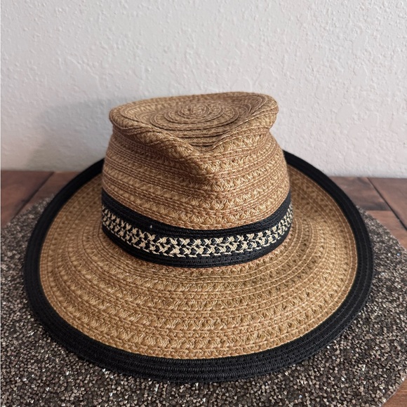 Eric Javits Squishee Fedora - EUC - Picture 2 of 4